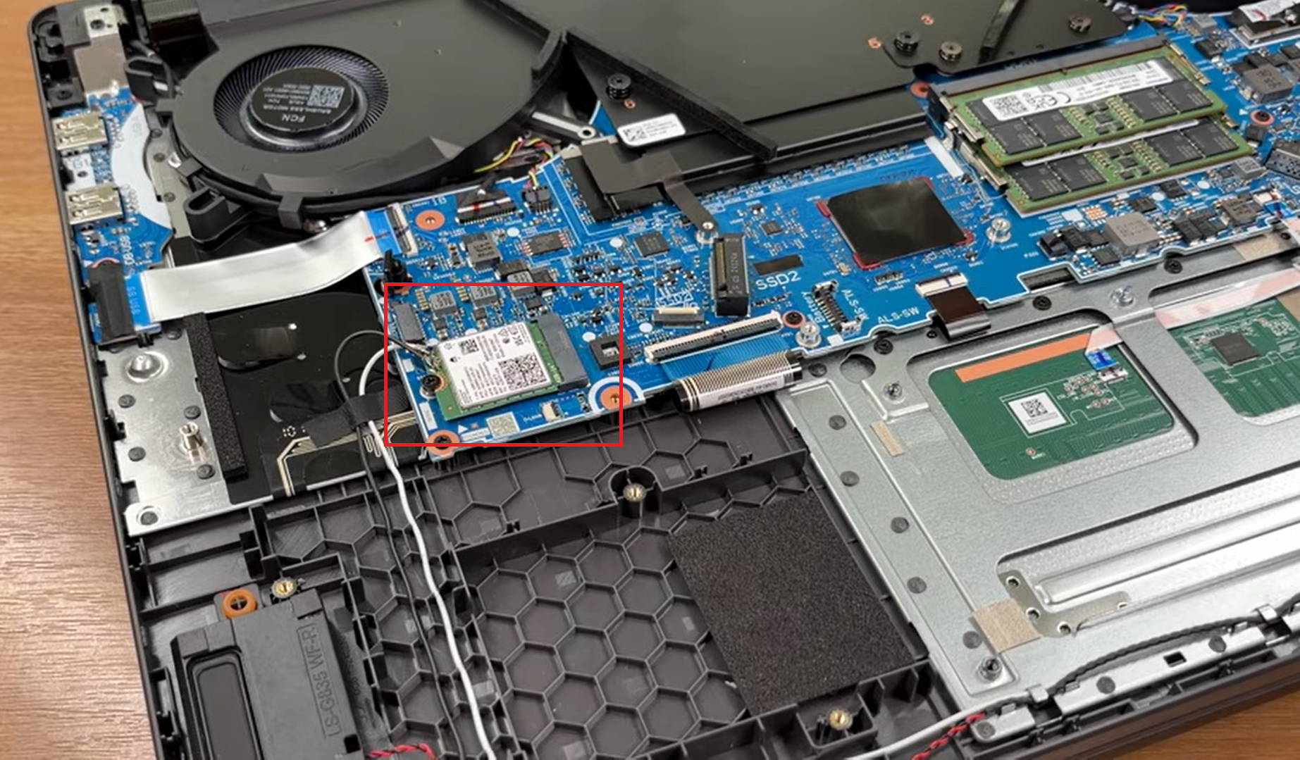 آموزش باز کردن لپ‌تاپ ASUS ROG Strix G18 2025