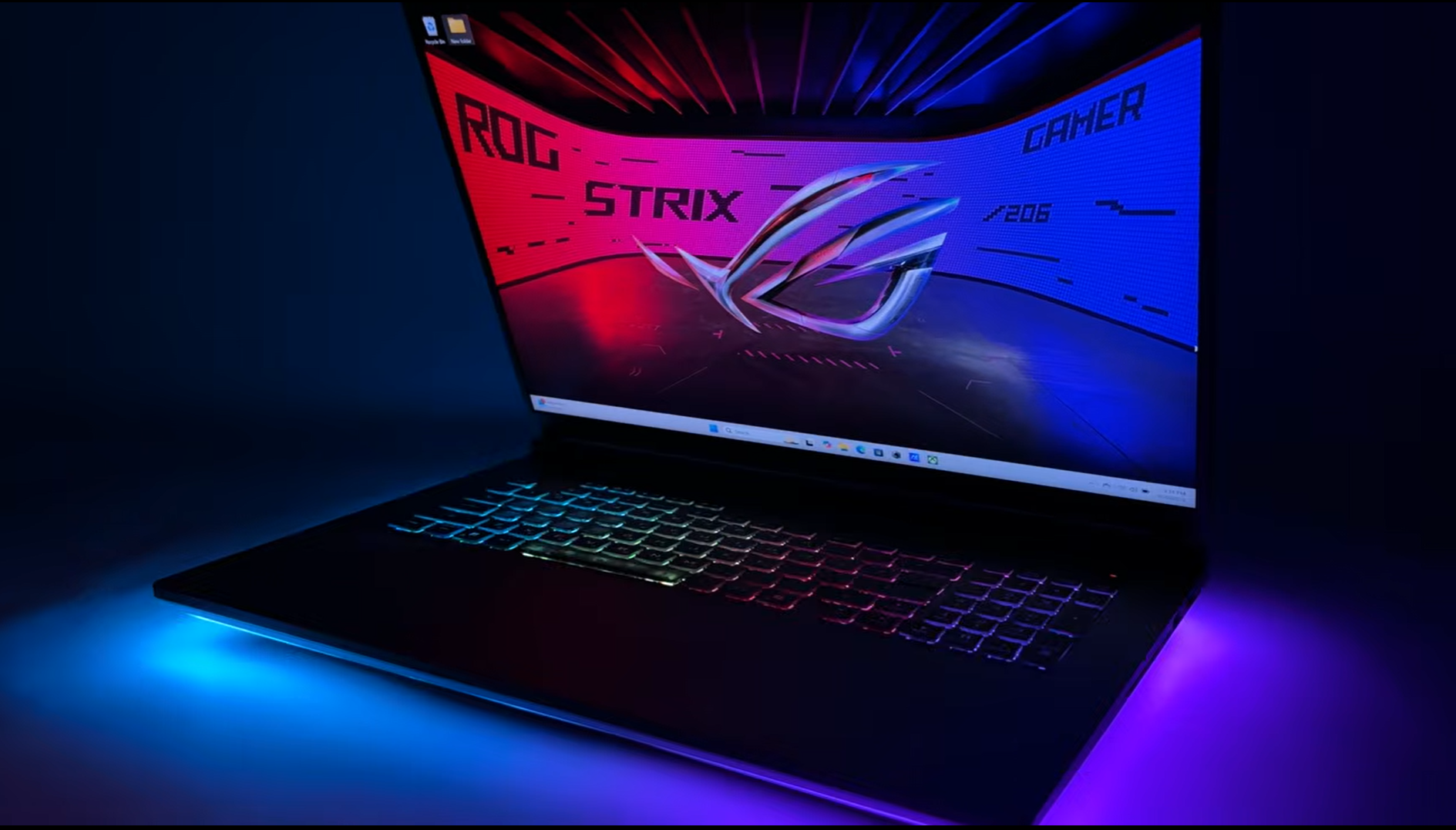 آموزش باز کردن لپ‌تاپ ASUS ROG Strix G18 2025